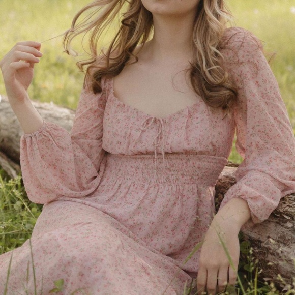 The Lindsay Square Neck Dress - Picture 4 of 6